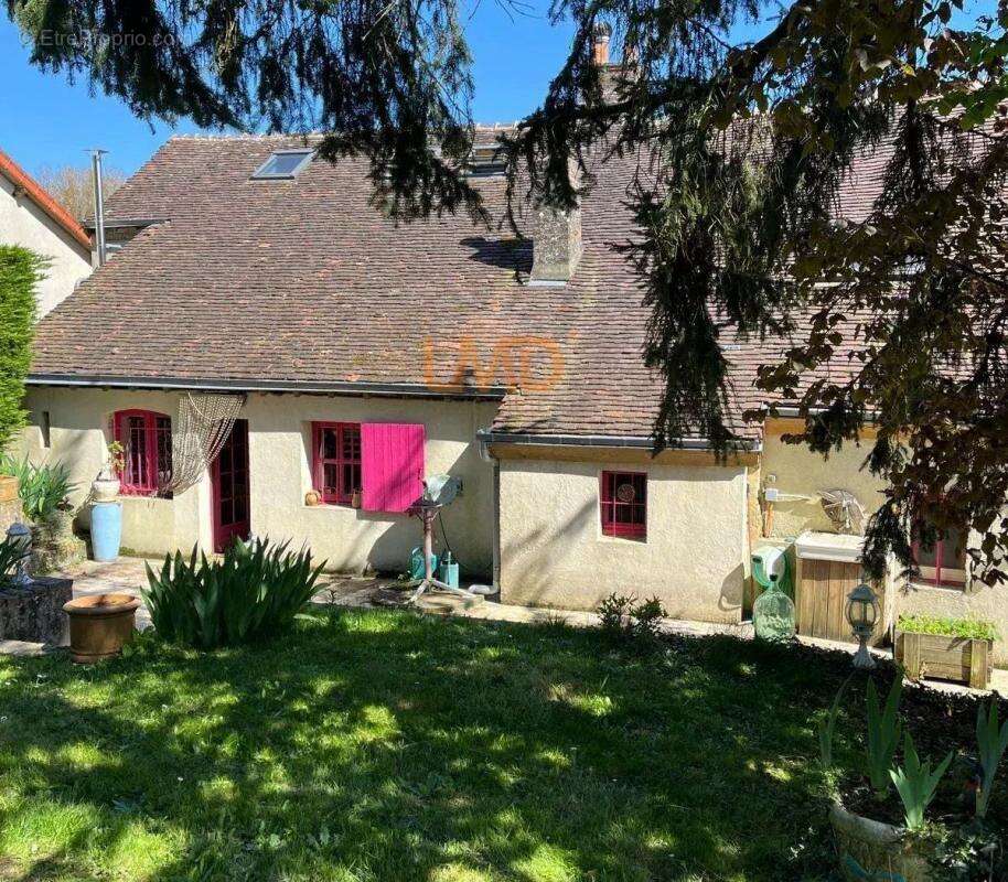 Maison à SOUDAY
