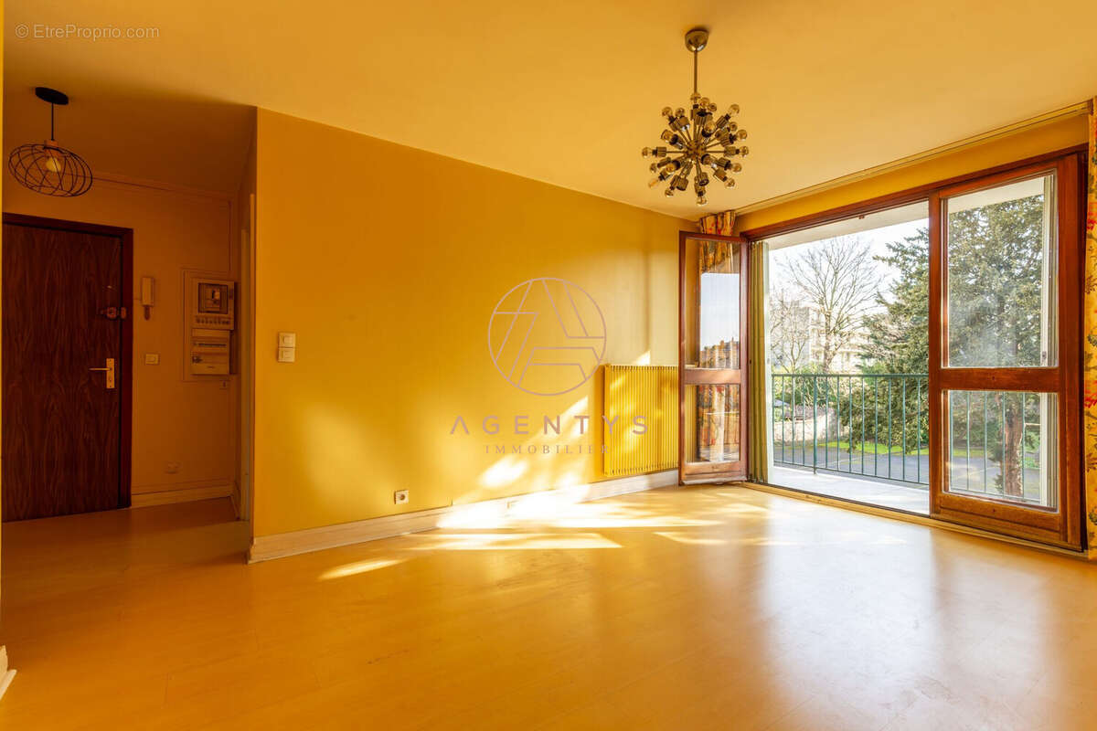 Appartement à LE PERREUX-SUR-MARNE