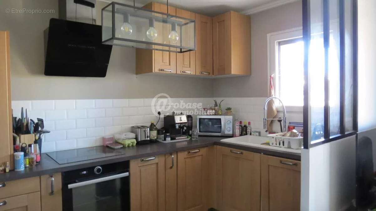 Appartement à MARSEILLE-5E