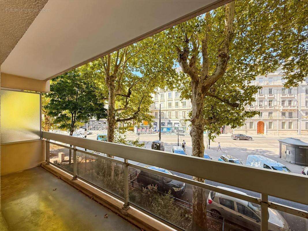Appartement à LYON-6E