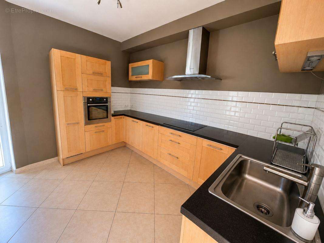 Maison 4 pièces 120 m² à vendre à La Seyne-Sur-Mer (83500) - photo 7