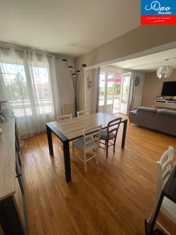 Saint André les Vergers - Appartement 3 chambres avec terrasse et garage - photo 2