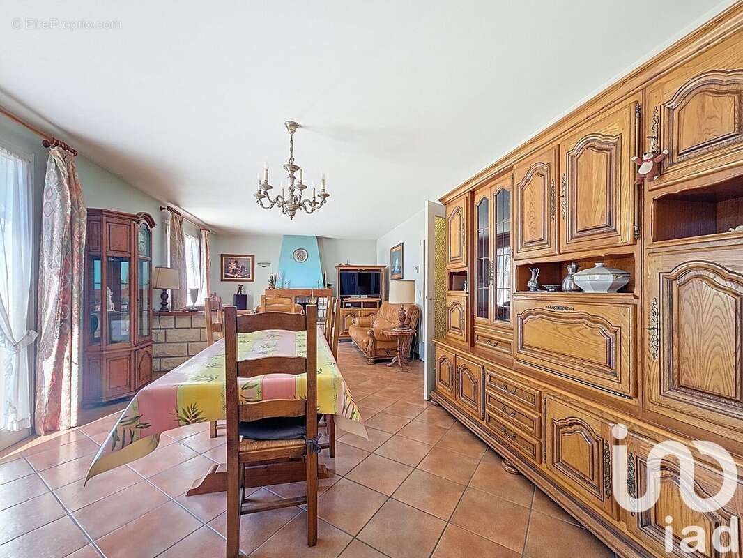 Photo 2 - Maison à MONTIGNY-LENCOUP