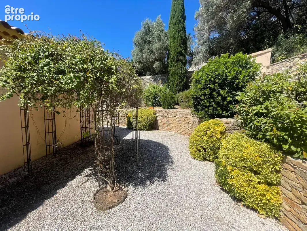 A vendre la seyne sur mer 83500 quartier sud villa d'architecte individuelle - photo 8