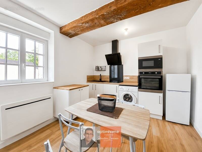 Appartement à CHAUSSIN