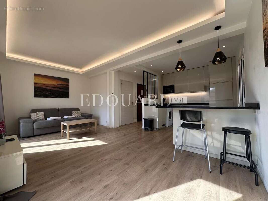 Appartement à ROQUEBRUNE-CAP-MARTIN