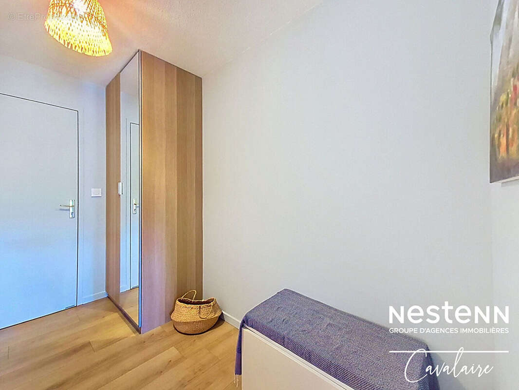 la Croix Valmer - Appartement refait à neuf d'environ 28 m² avec garage, terrasse et piscine - photo 13