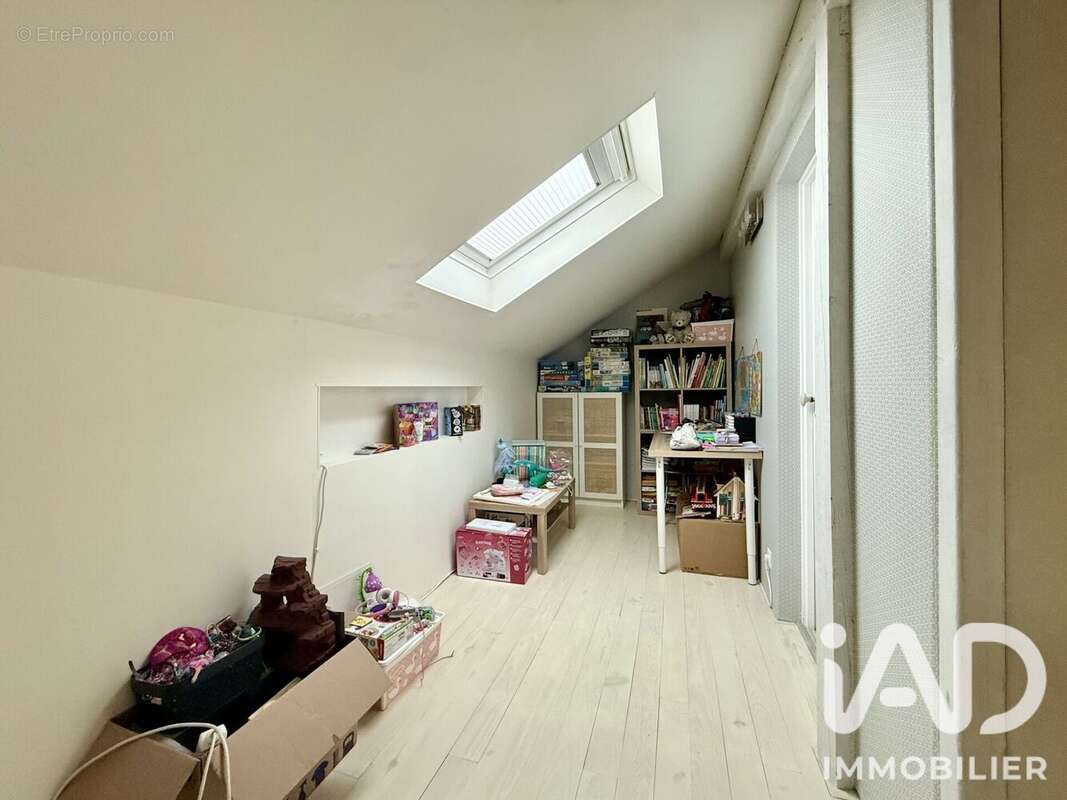 Appartement 101 m² à Golbey  - photo 9