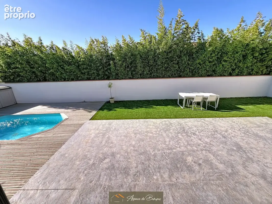 Villa 3 faces de plain pied type 4 -piscine -jardin - garage - - photo 4