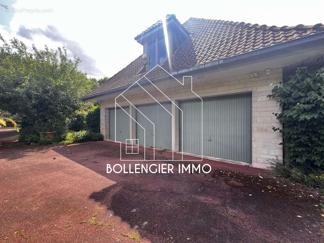 Maison à SAINT-FLORIS