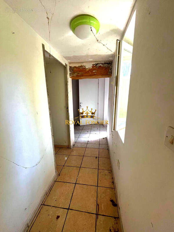 Maison 45 m² à La Celle-Guenand  - photo 6