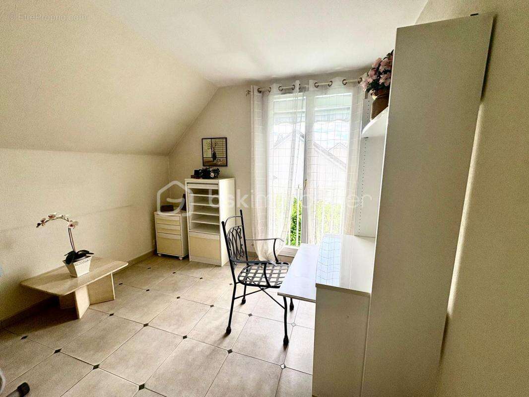 Maison à BALLAINVILLIERS