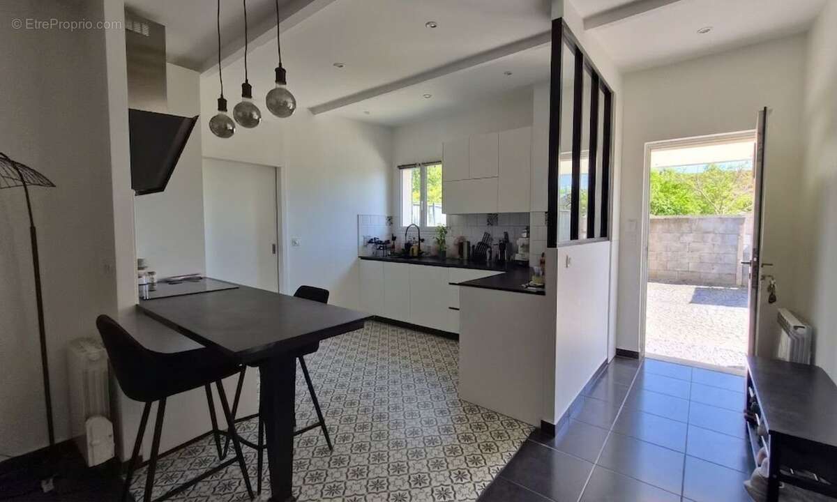 Maison à SAINT-GERMAIN-LES-ARPAJON