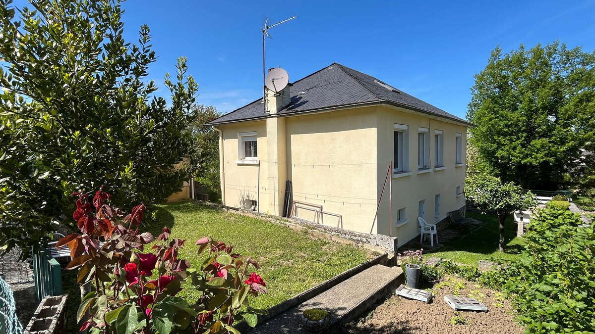 Maison à LAISSAC