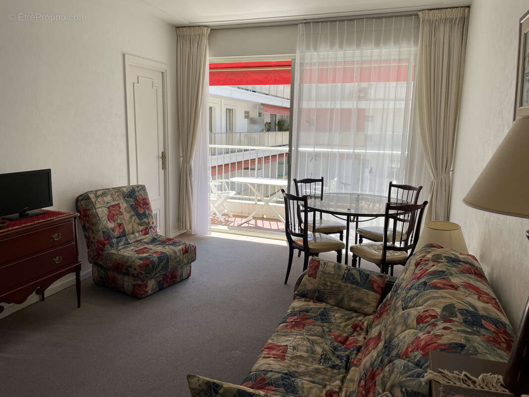 BAISSE DE PRIX ! EXCLUSIVITE T1-Balcon -Menton Garavan en étage élevée dans une résidence de standing- Cave - photo 8
