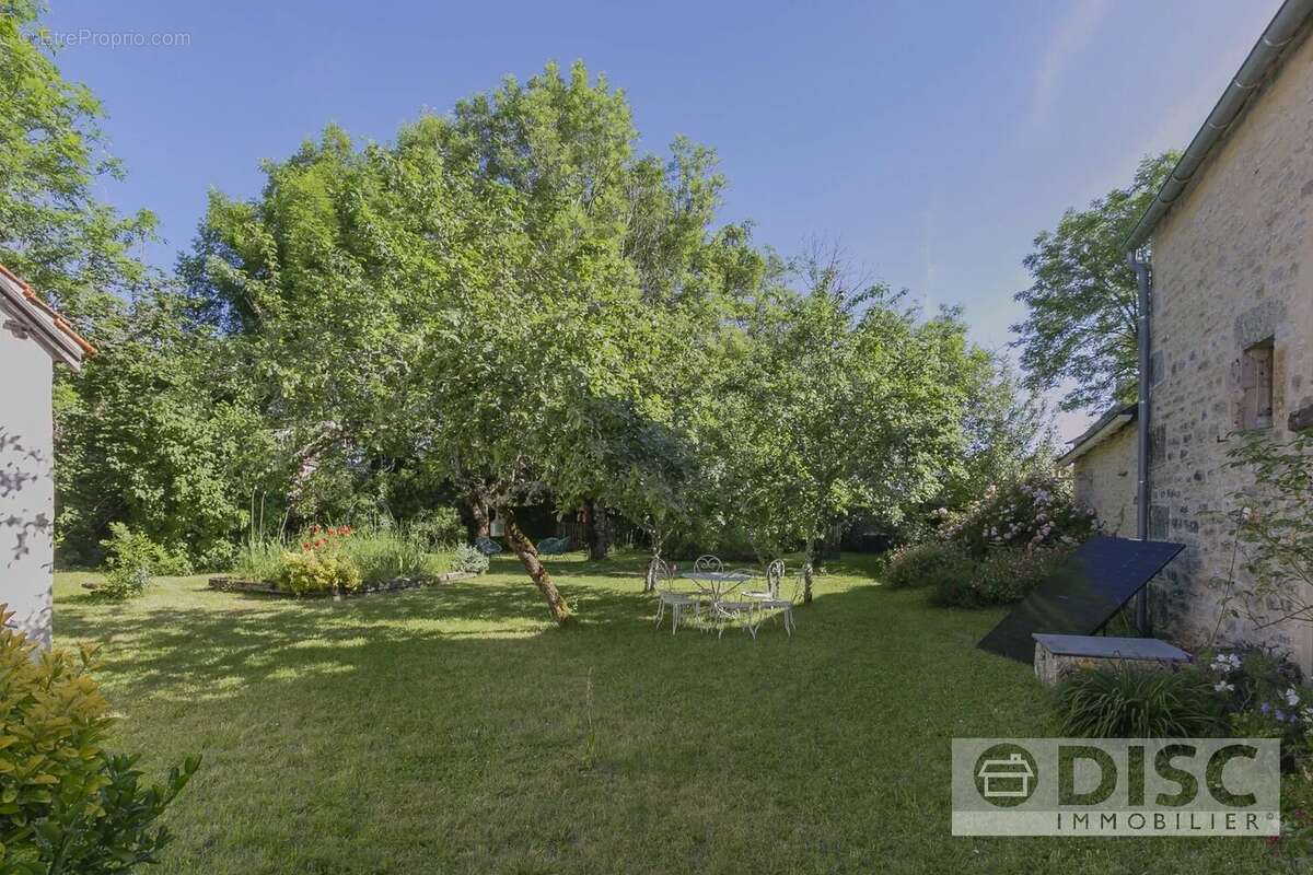 Maison à SAINT-PROJET