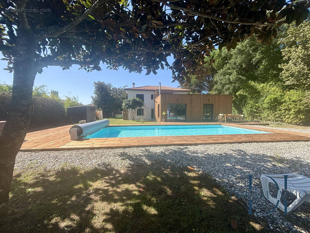 Maison à LIT-ET-MIXE