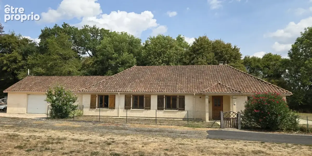 Maison à BUSSIERE-POITEVINE