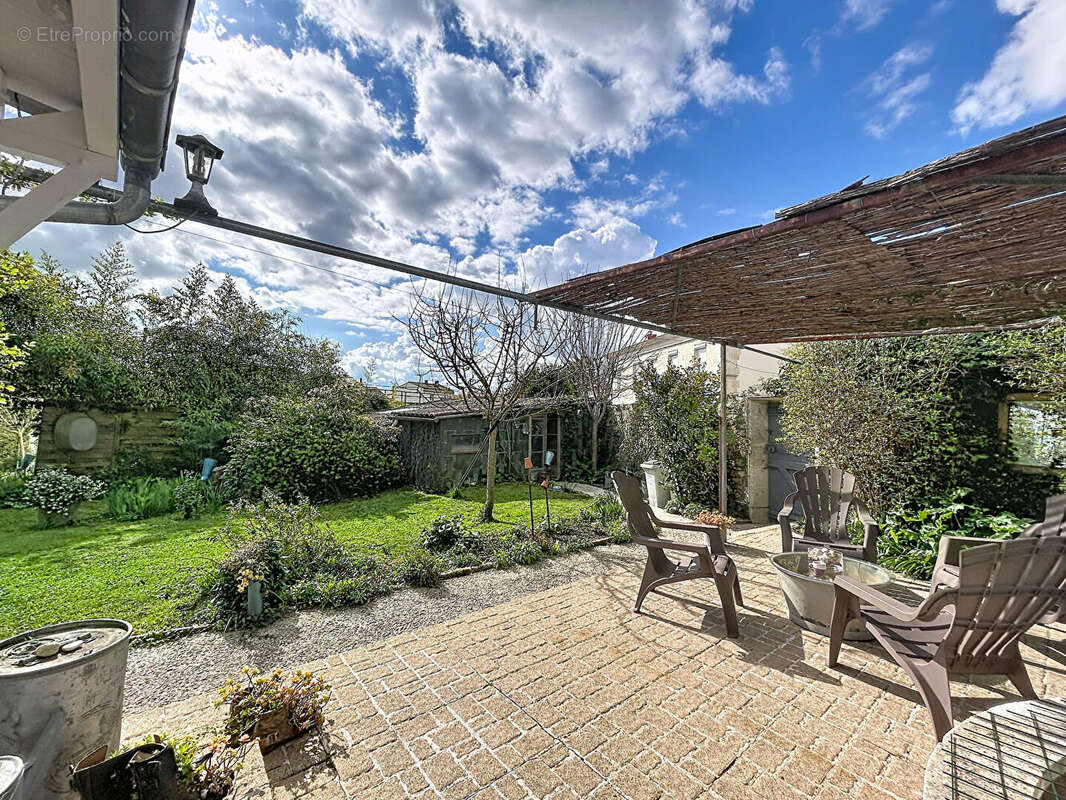 Maison à TONNAY-CHARENTE