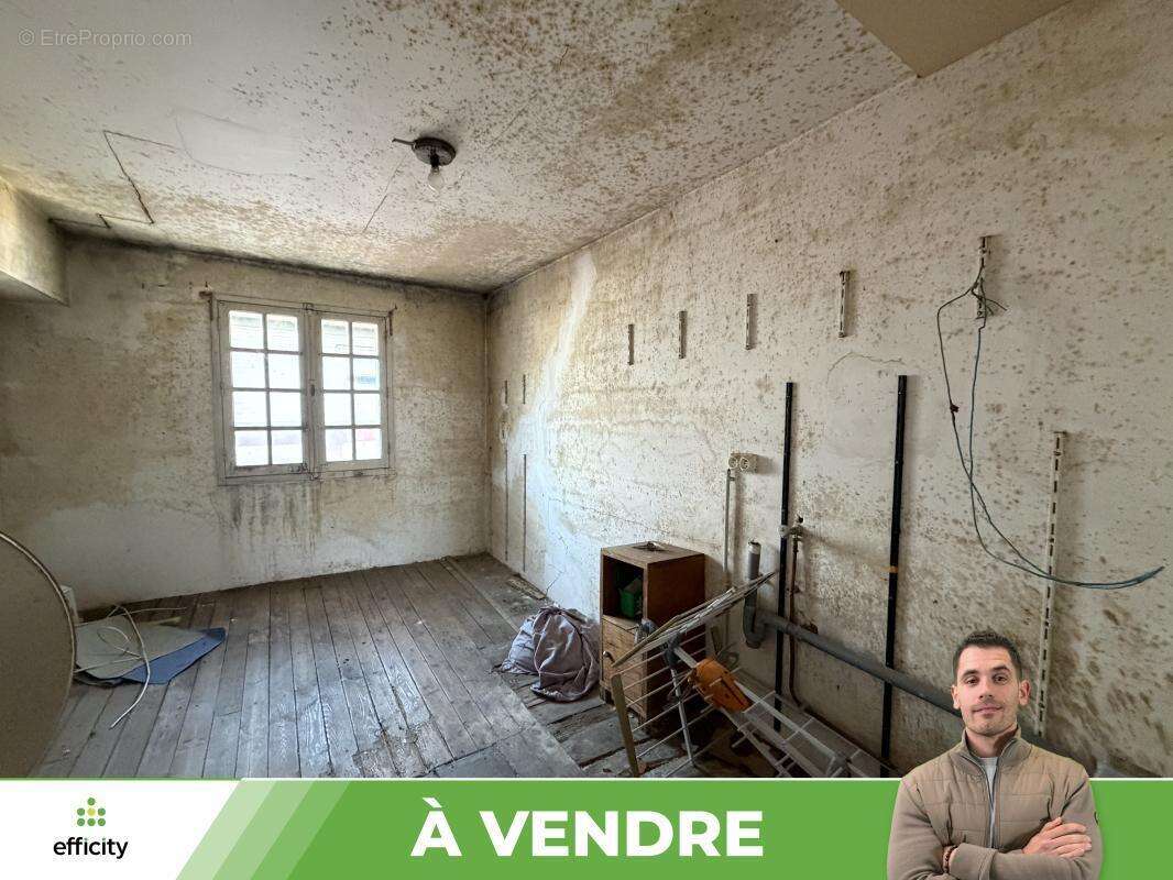 Appartement 15 pièces 310 m² à vendre à Usson-Du-Poitou (86350) - photo 14
