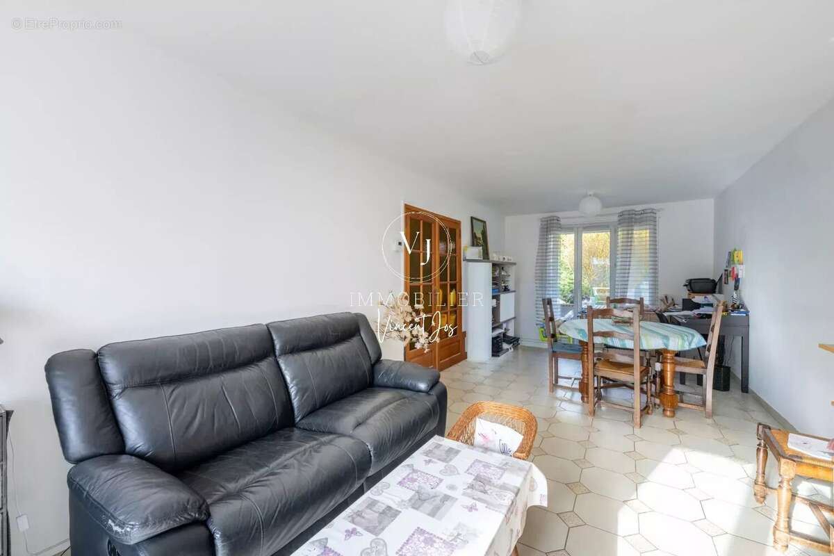 Maison à MAGNANVILLE