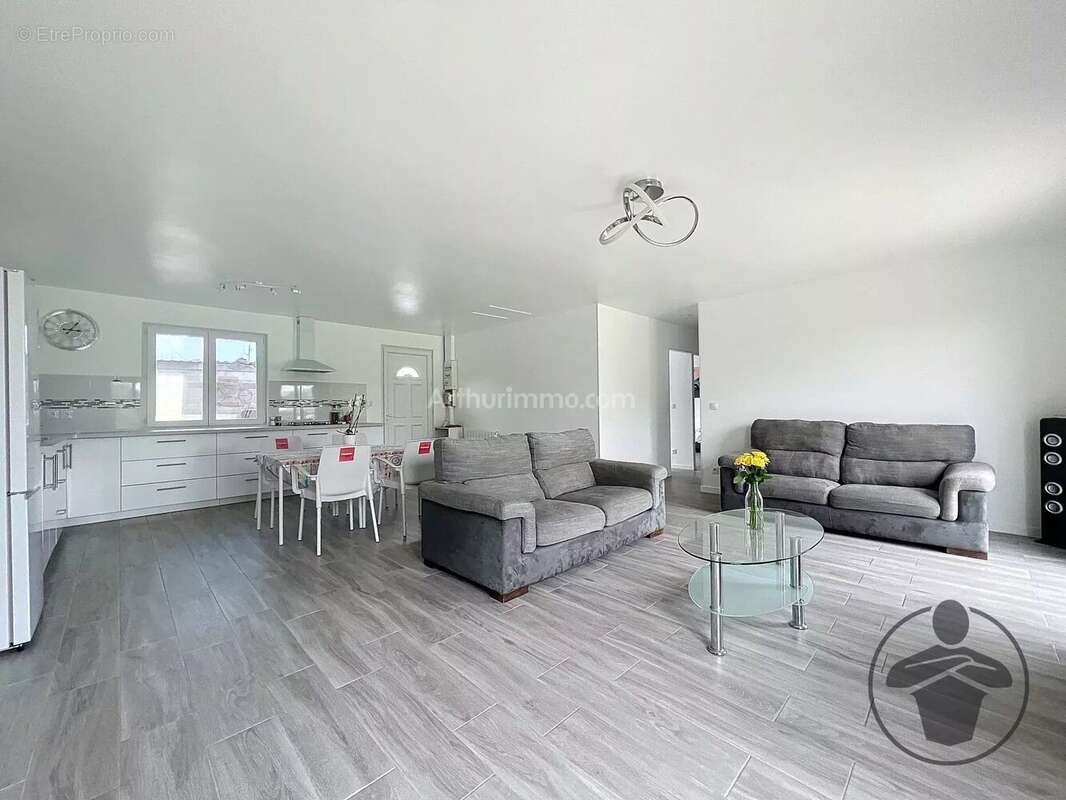 Maison à MONTPON-MENESTEROL