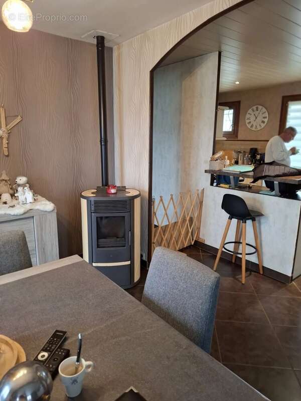 Maison à FEUQUIERES