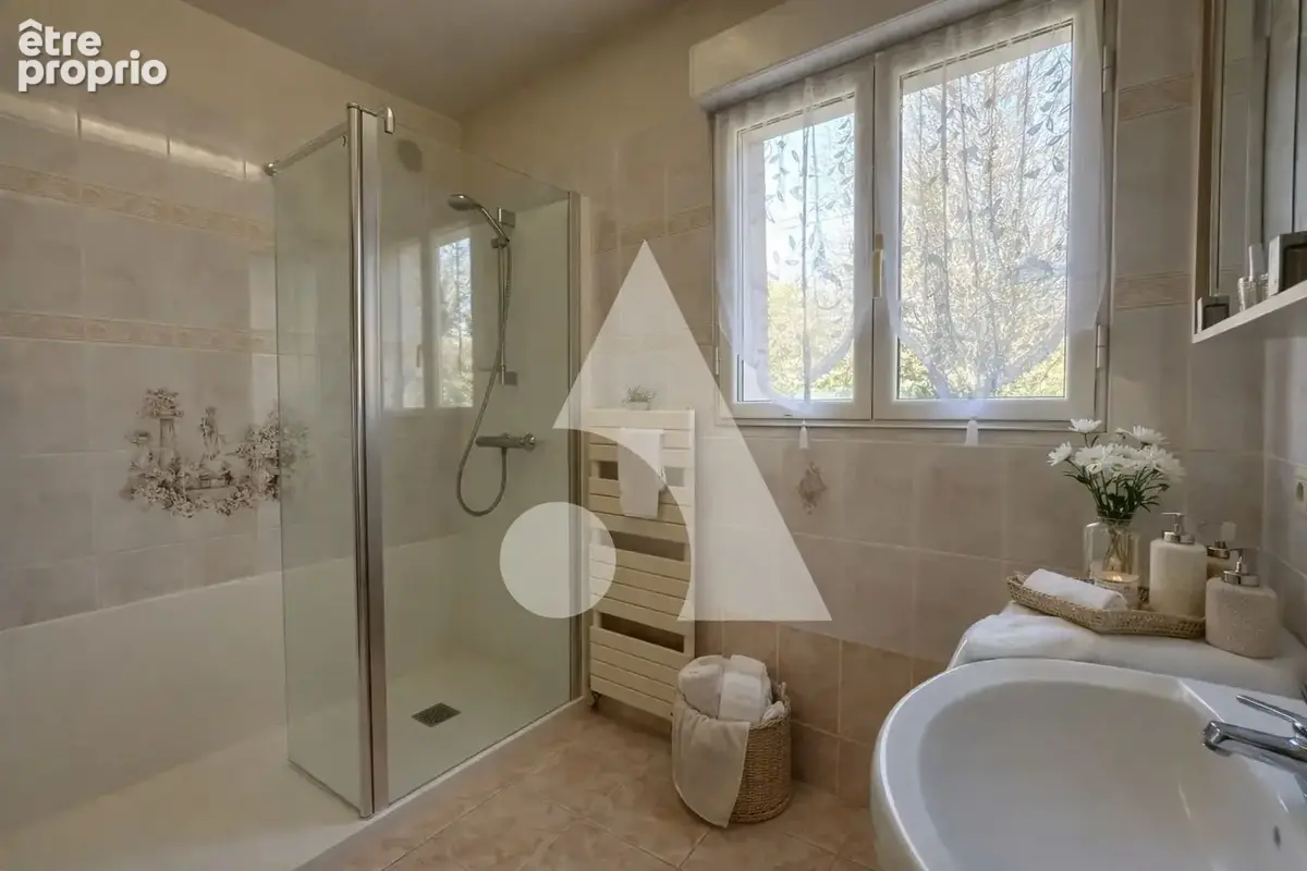 Secteur Boissy le châtel  5 chambres - Demeure 246 m2  habitable   13000 m² de terrain - photo 18