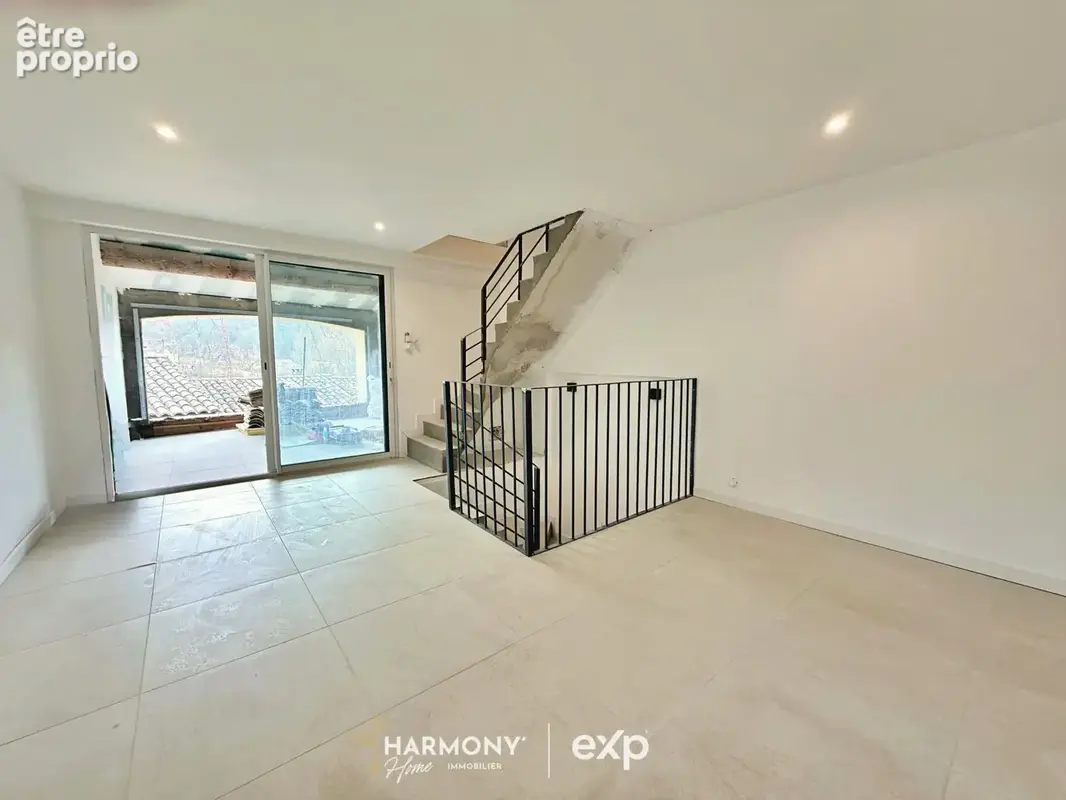 Maison 105 m² à Jouques  - photo 3