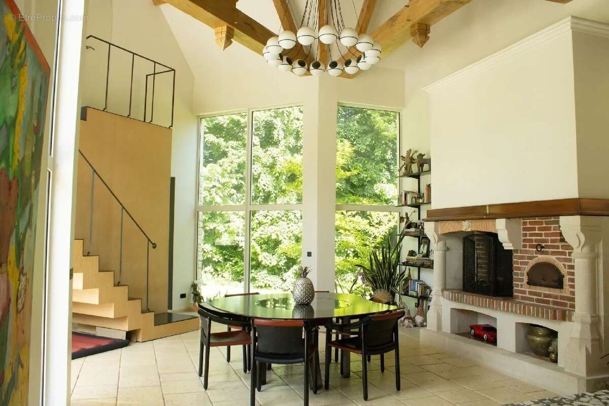 Maison à FAVIERES