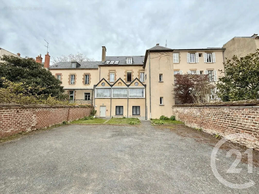 Appartement à MOULINS