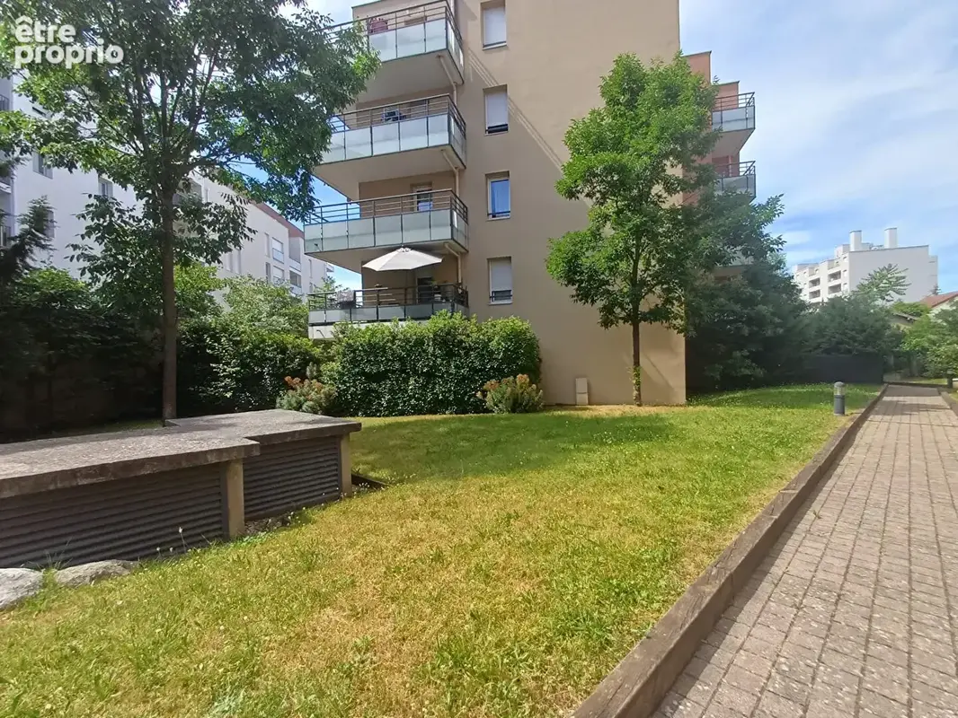 Appartement à VILLEURBANNE
