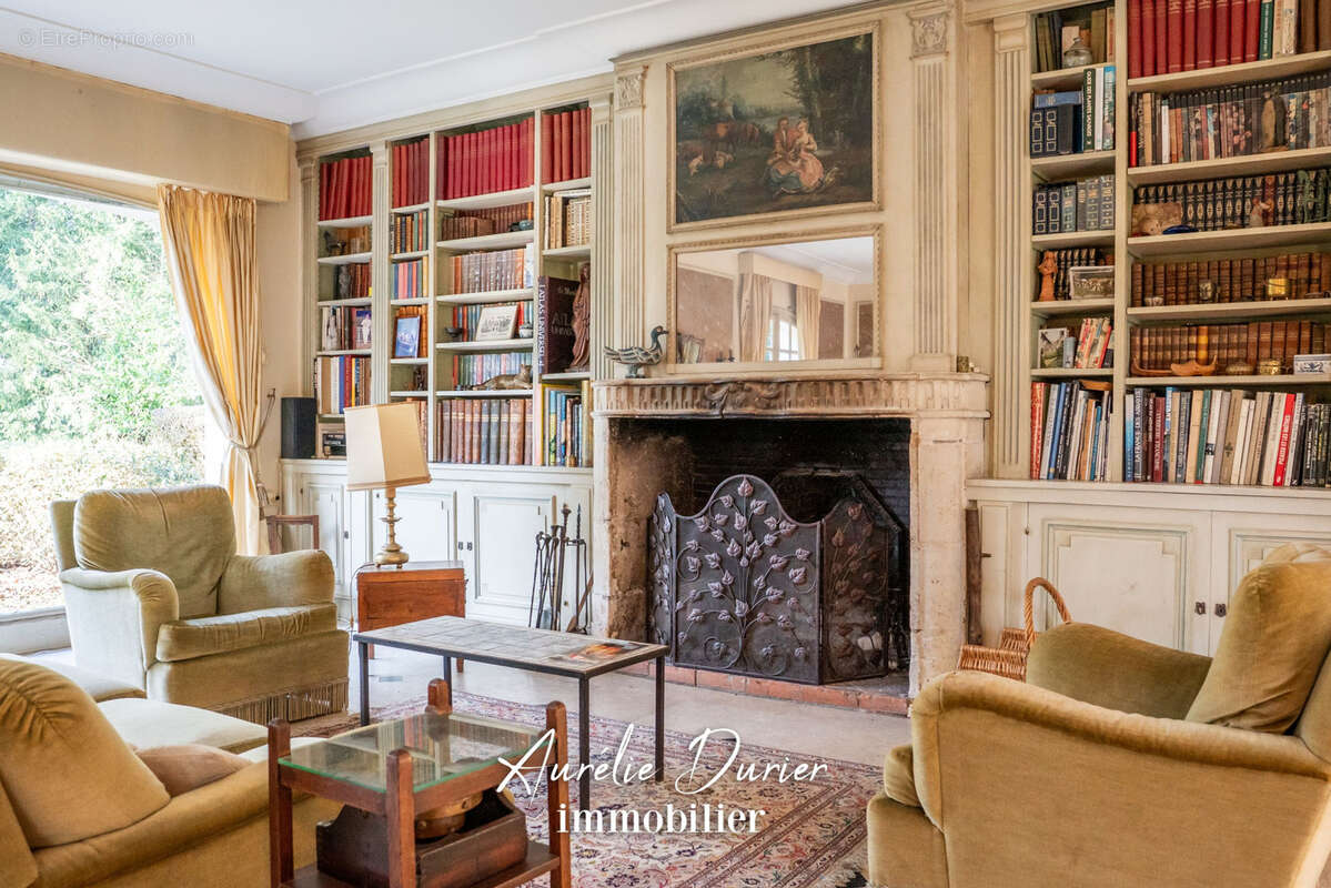 Maison à SAINT-CYR-SUR-LOIRE