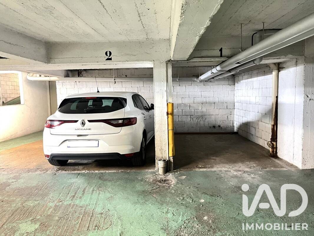 Photo 1 - Parking à PARIS-14E