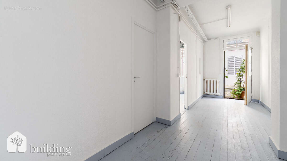 Paris 16ème - Place Victor Hugo- LOFT de 271 m² - photo 12