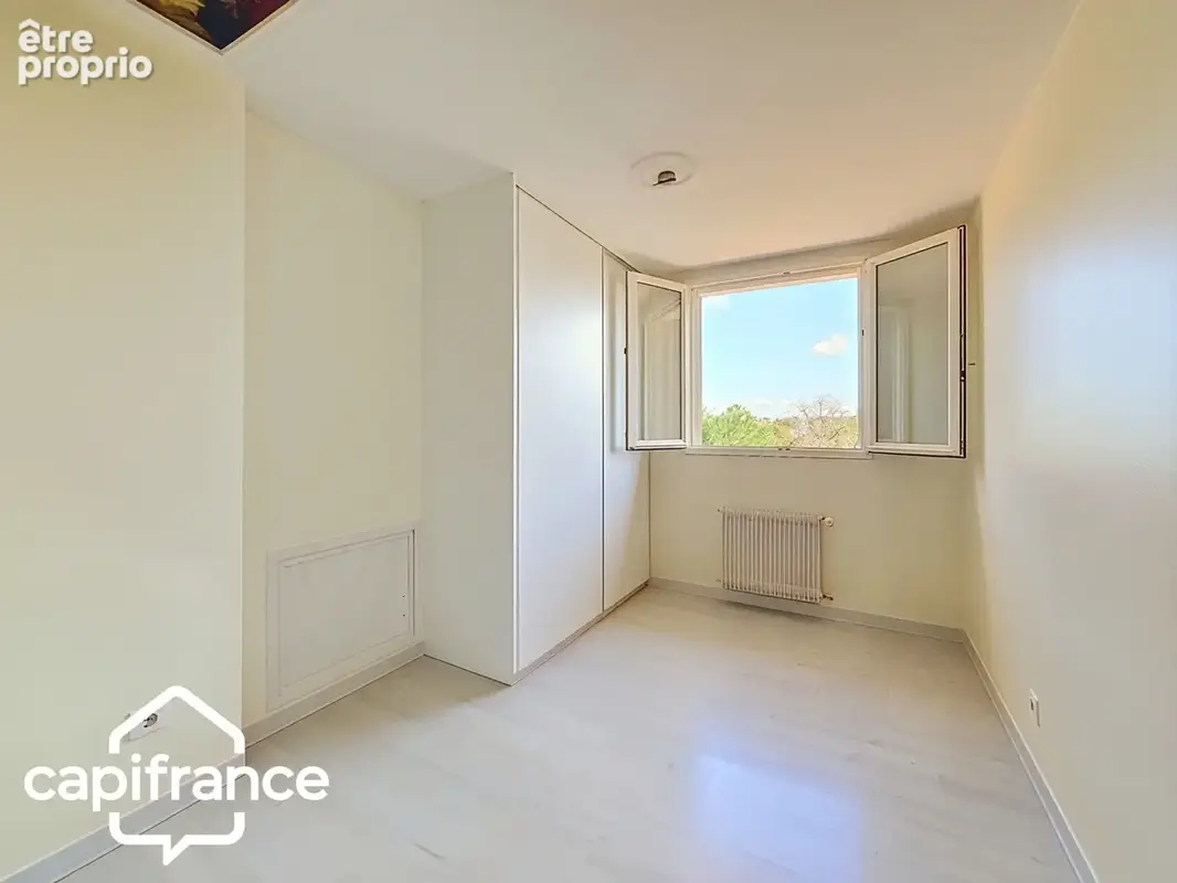 Maison de 169 m2- proche Thouars-terrain de 2000m2 - 4 chambres et + - photo 11