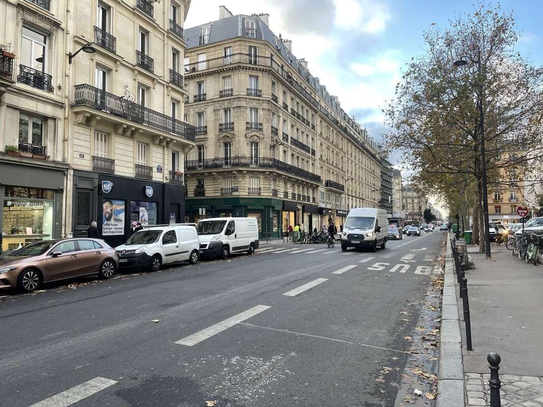 Autre à PARIS-3E
