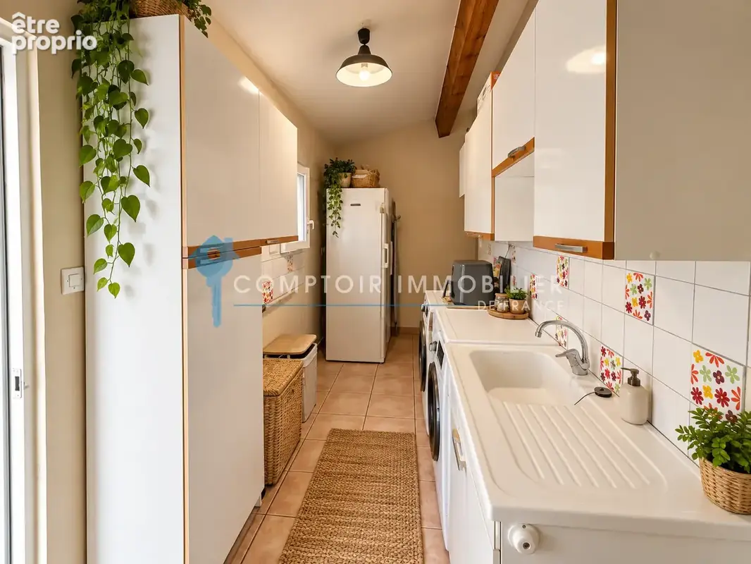 En exclusivité Vergèze, Villa de PP 130m2 sur 1000 m2 de terrain avec piscine et 4 chambres piscine et grand a - photo 21