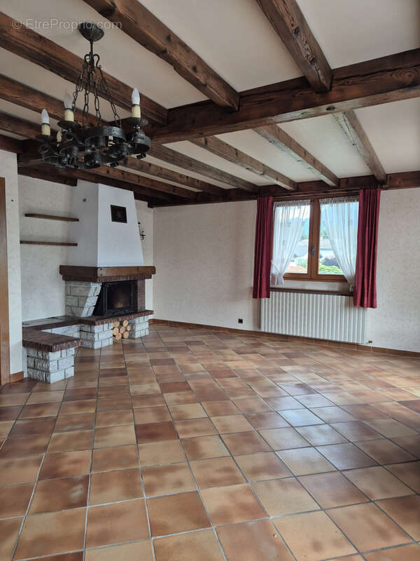 Maison à CRUET