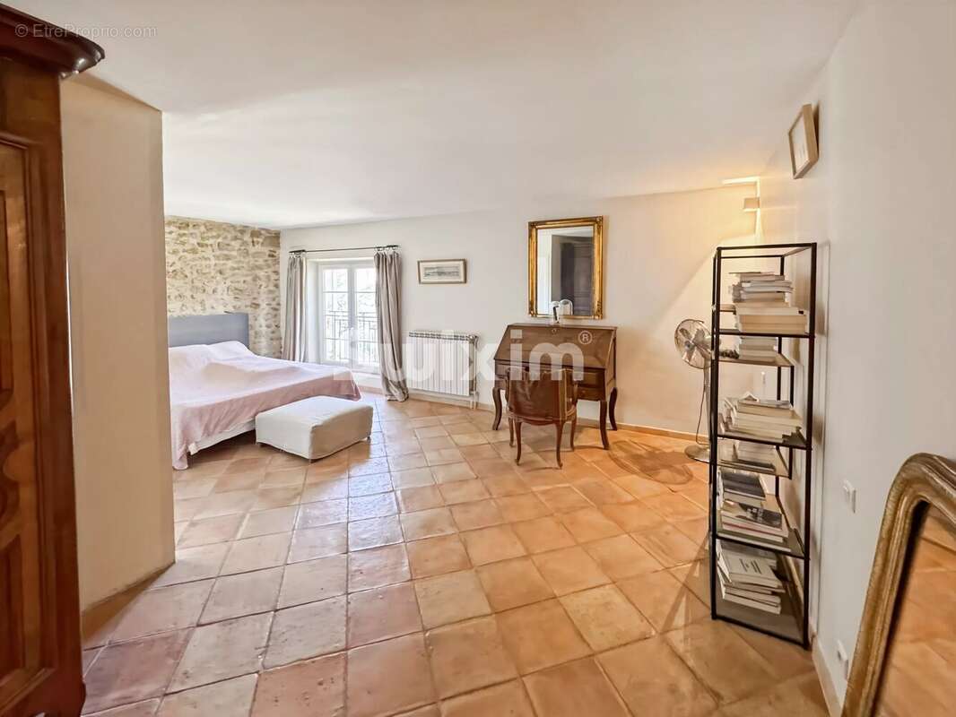 Maison à SAINTE-CECILE-LES-VIGNES