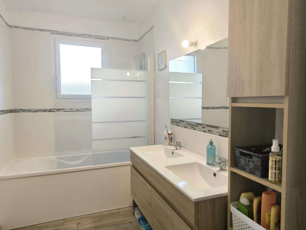 Maison à LE MOLAY-LITTRY