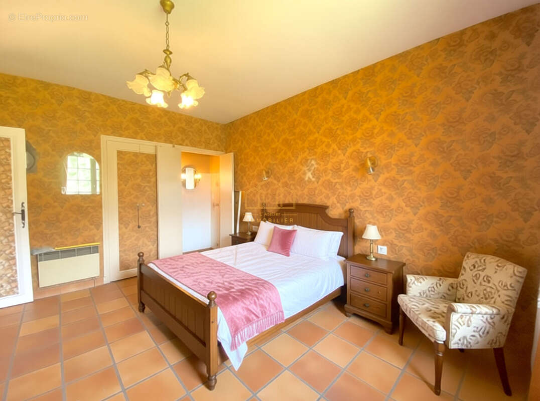 Maison avec garage et grand jardin à vendre à Gujan-Mestras - photo 15