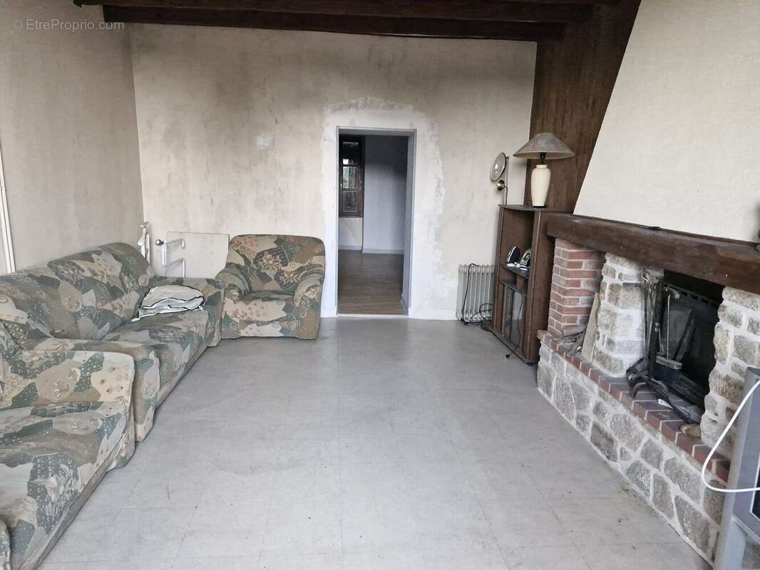 Appartement à SAINT-SULPICE-LAURIERE