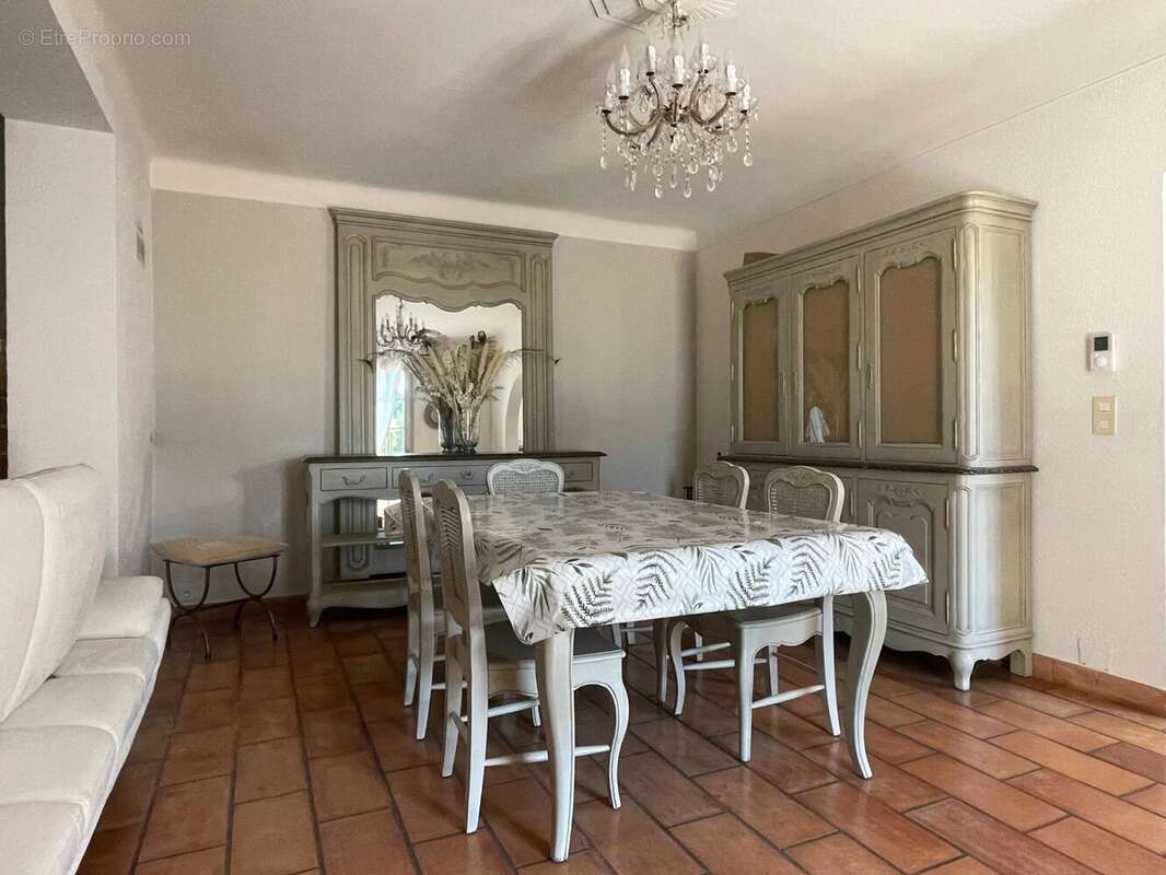 Maison à CABANNES