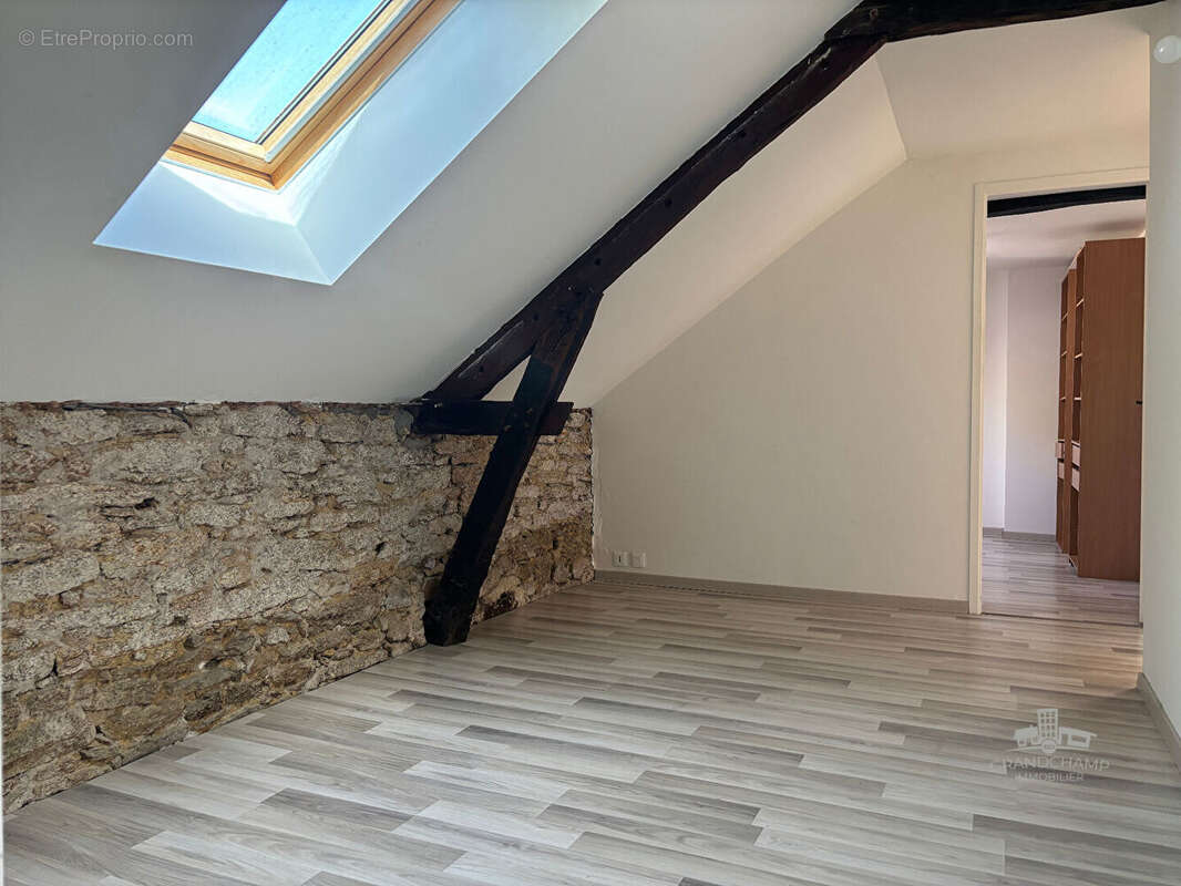 Maison à TREILLIERES