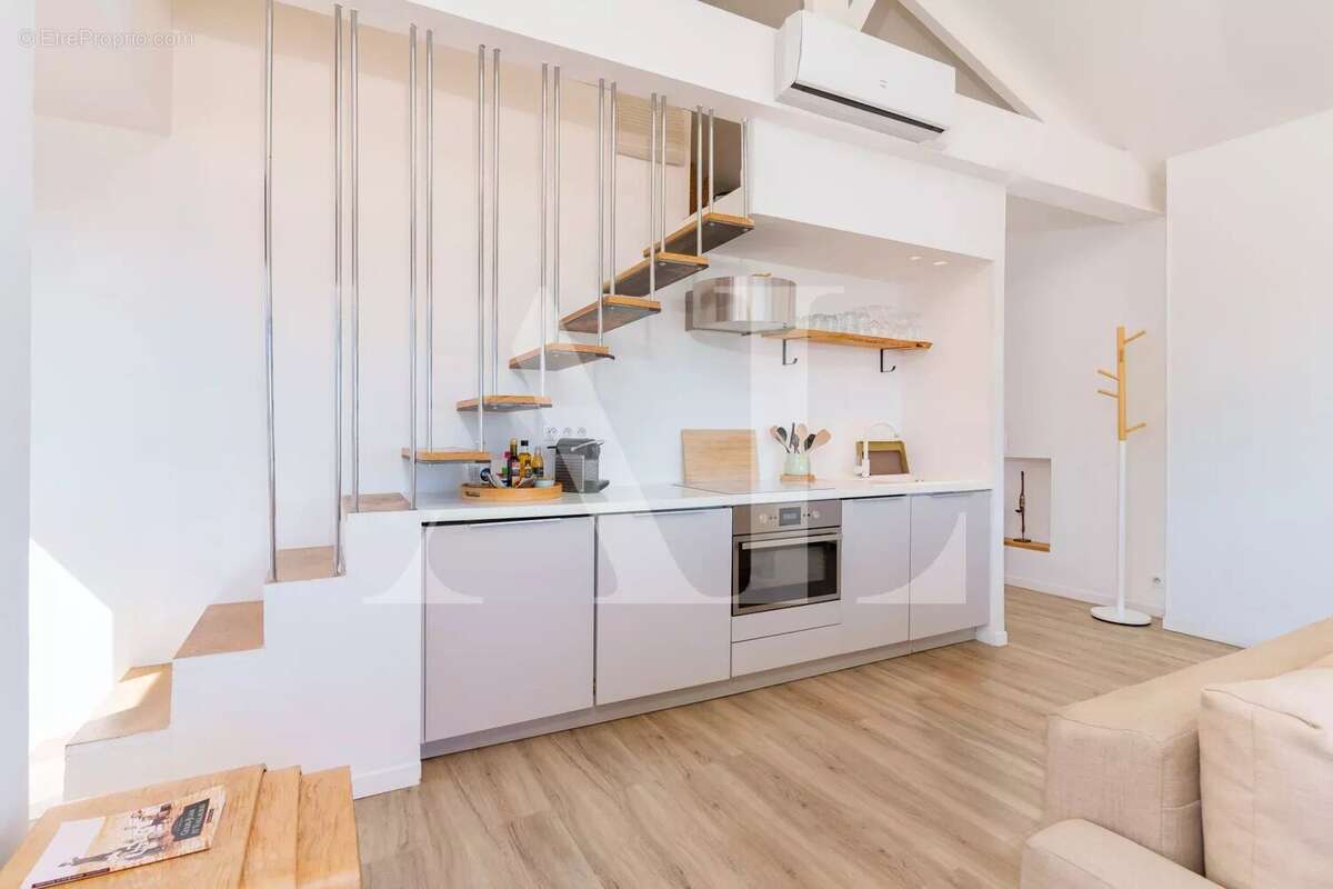 Appartement à VALLAURIS