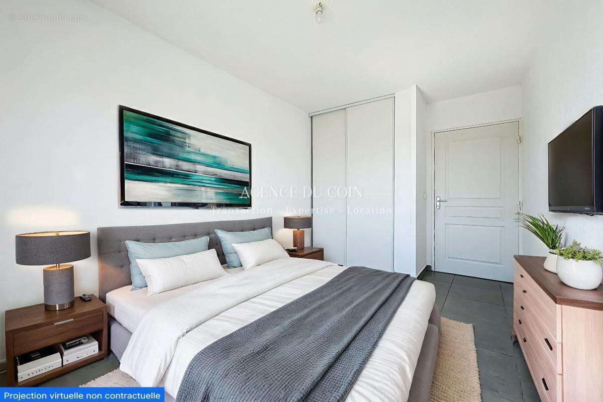Appartement à LE MUY
