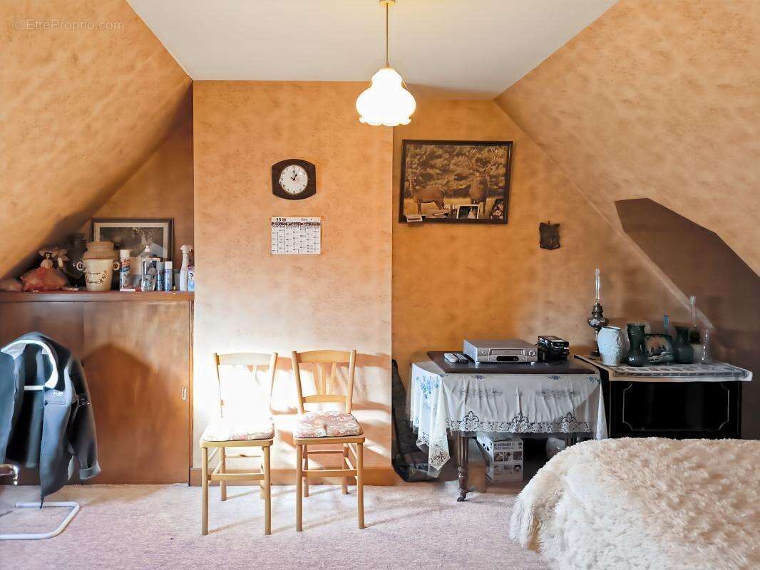 A SAISIR : ancien corps de ferme avec fort potentiel ! - photo 22