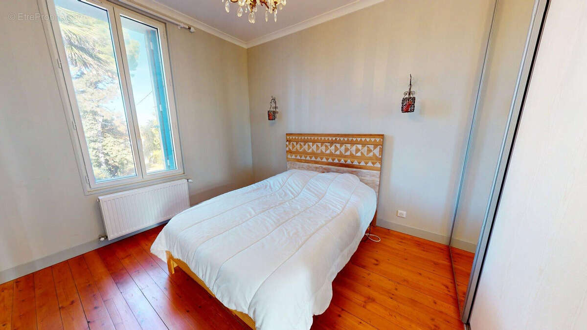 Maison à MESCHERS-SUR-GIRONDE