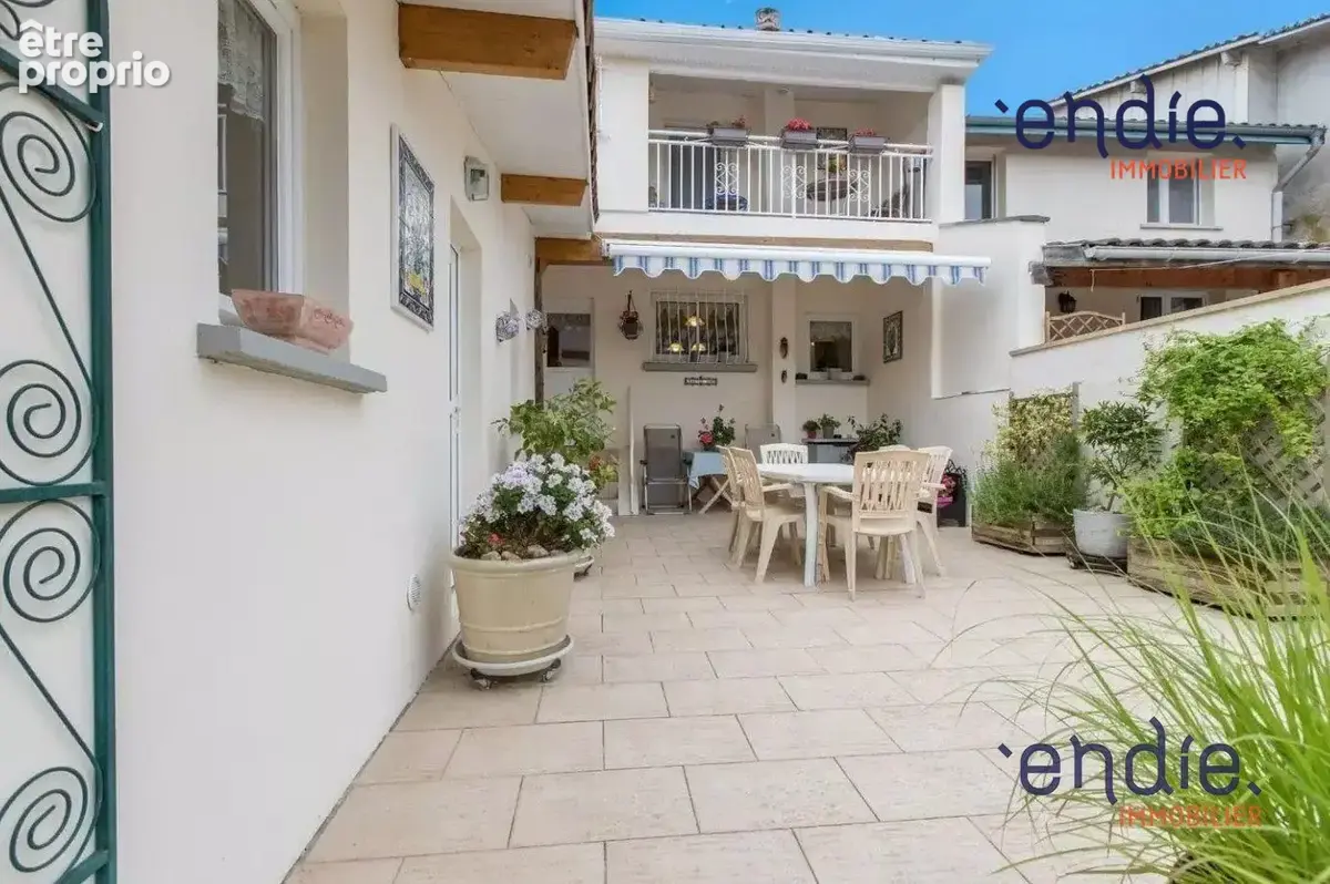 Maison 5 pièces 104 m² à vendre à Hagetmau (40700) - photo 3